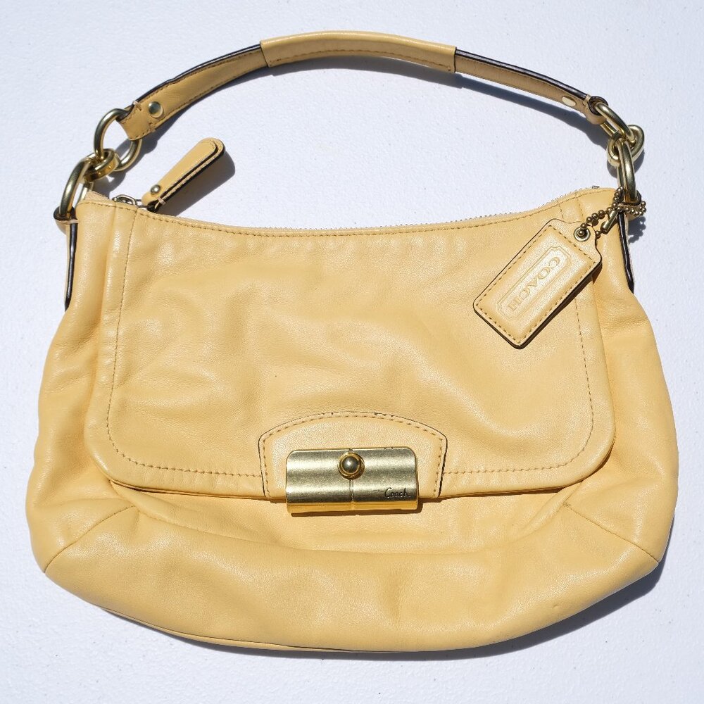 EUC Coach Kristy Buttercup Leather Crossbody Bag